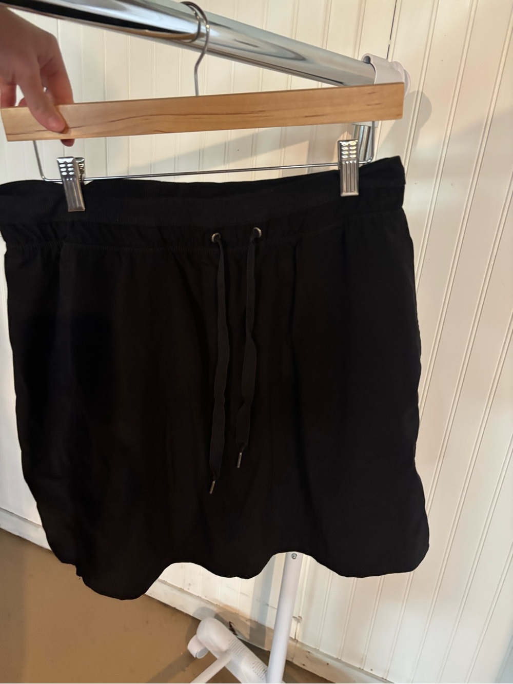 GreenTea Black Midi Skirt with Drawstring